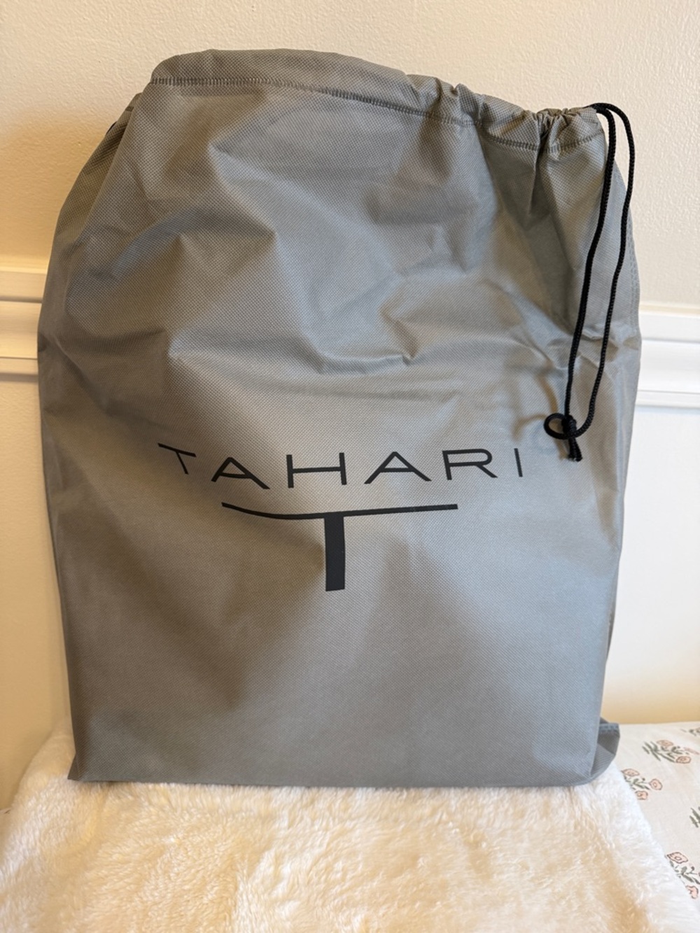 White bag - Picture 2 of 7